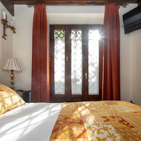 Apartamentos En Pleno Centro, Aljibe Rodrigo Del Campo 2C Гранада Экстерьер фото