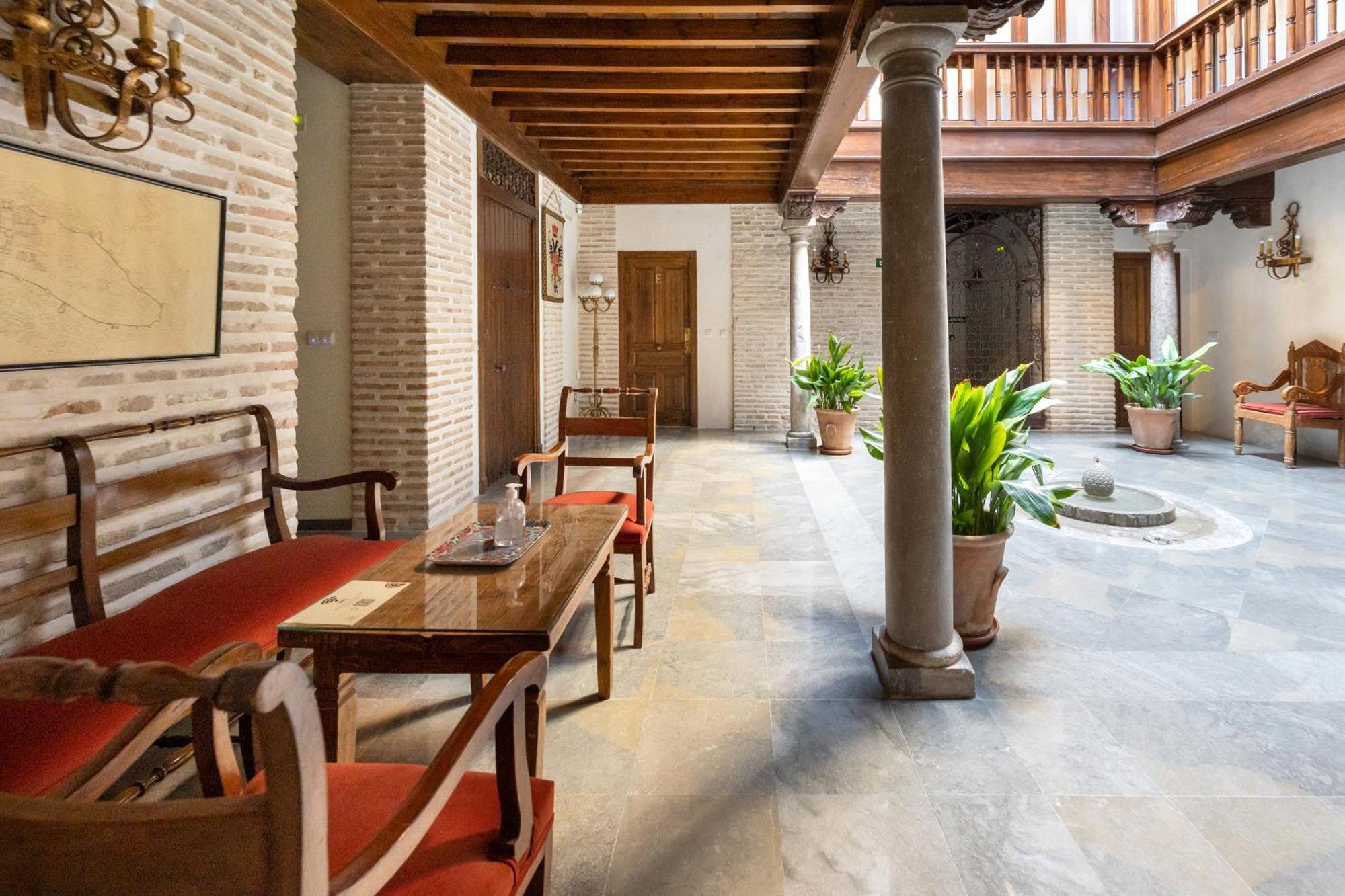 Apartamentos En Pleno Centro, Aljibe Rodrigo Del Campo 2C Гранада Экстерьер фото