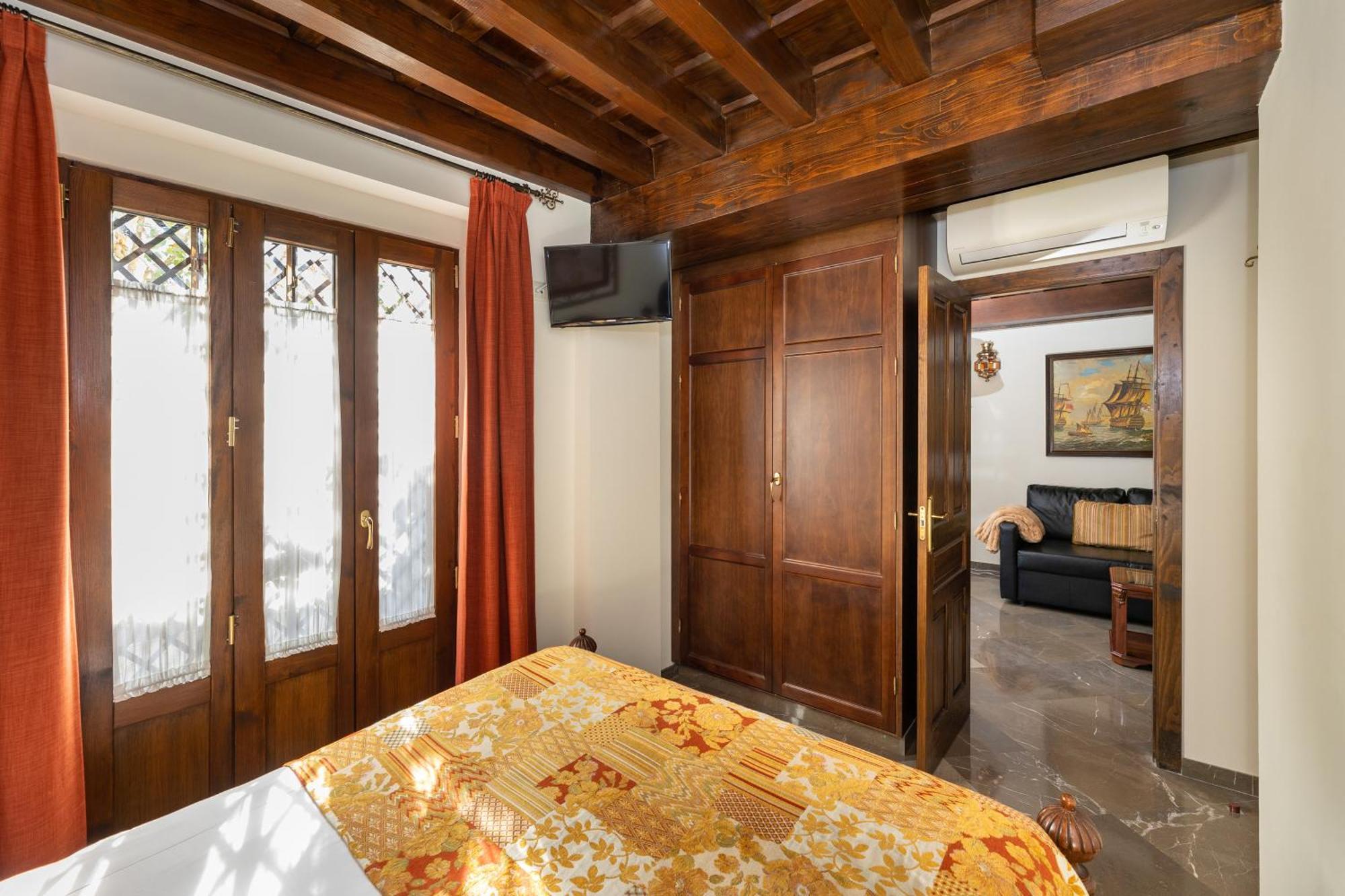 Apartamentos En Pleno Centro, Aljibe Rodrigo Del Campo 2C Гранада Экстерьер фото